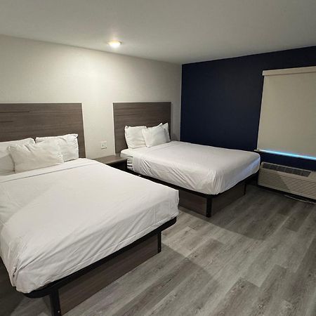 فندق Baymont By Wyndham ديكينسون المظهر الخارجي الصورة