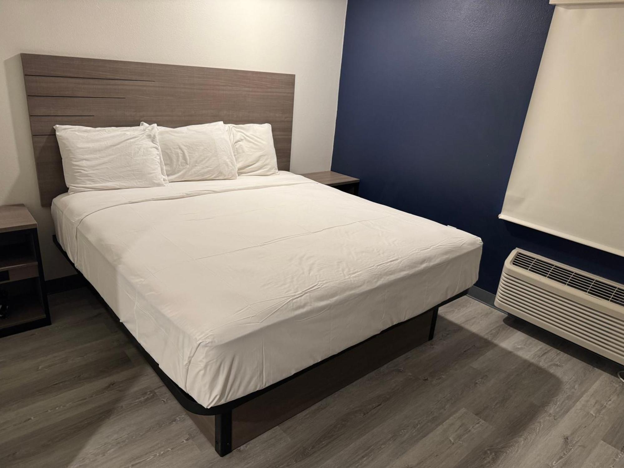 فندق Baymont By Wyndham ديكينسون المظهر الخارجي الصورة