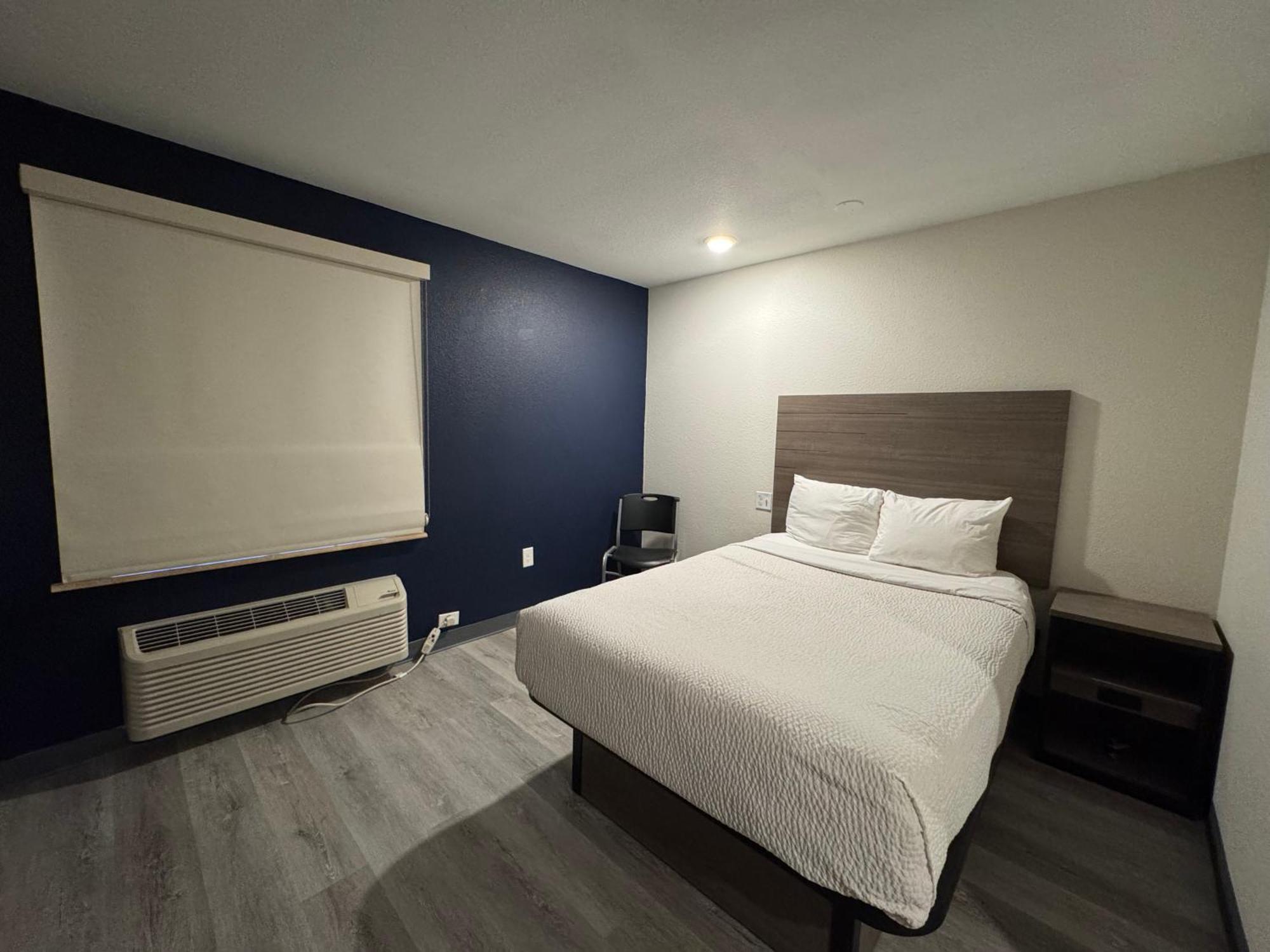 فندق Baymont By Wyndham ديكينسون المظهر الخارجي الصورة
